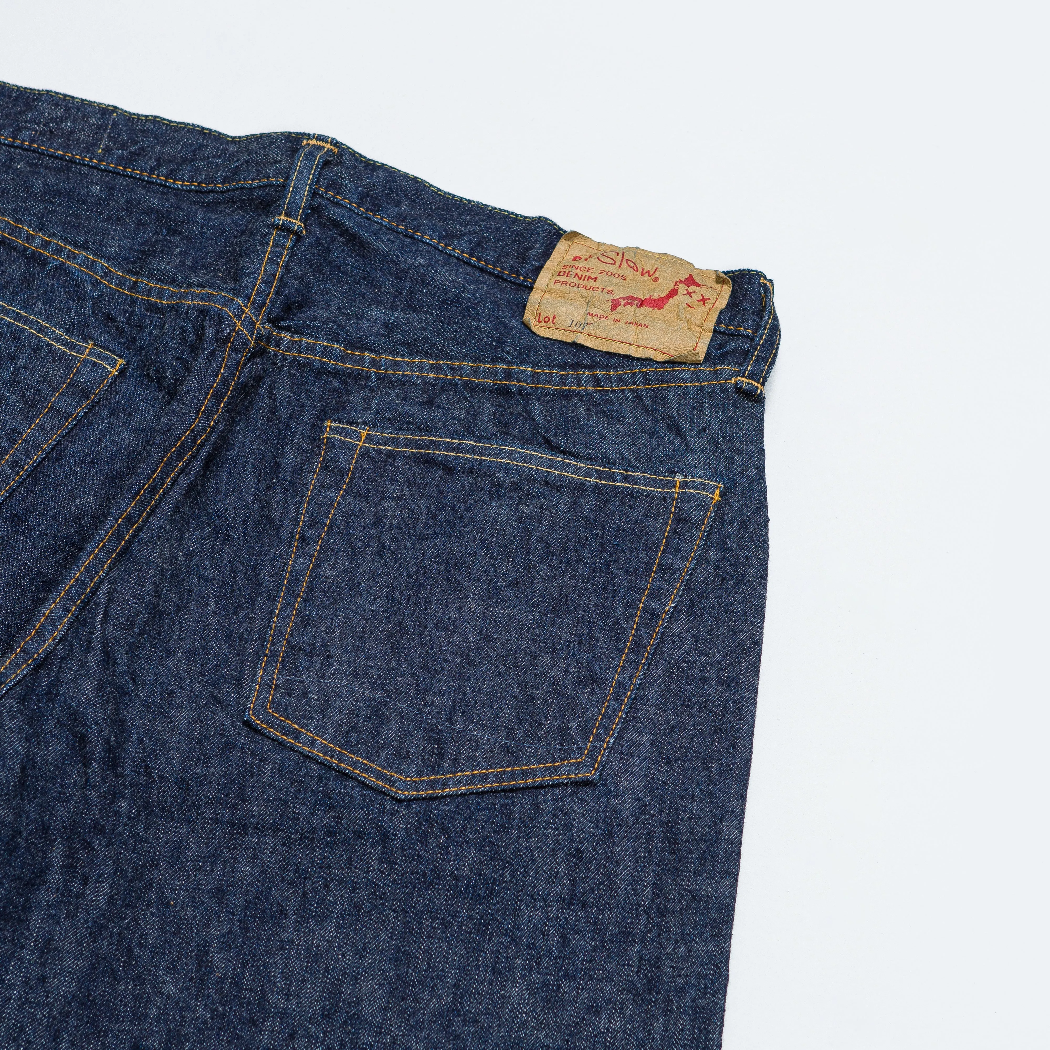 107 Slim Fit Jeans - Classic One Wash Finish