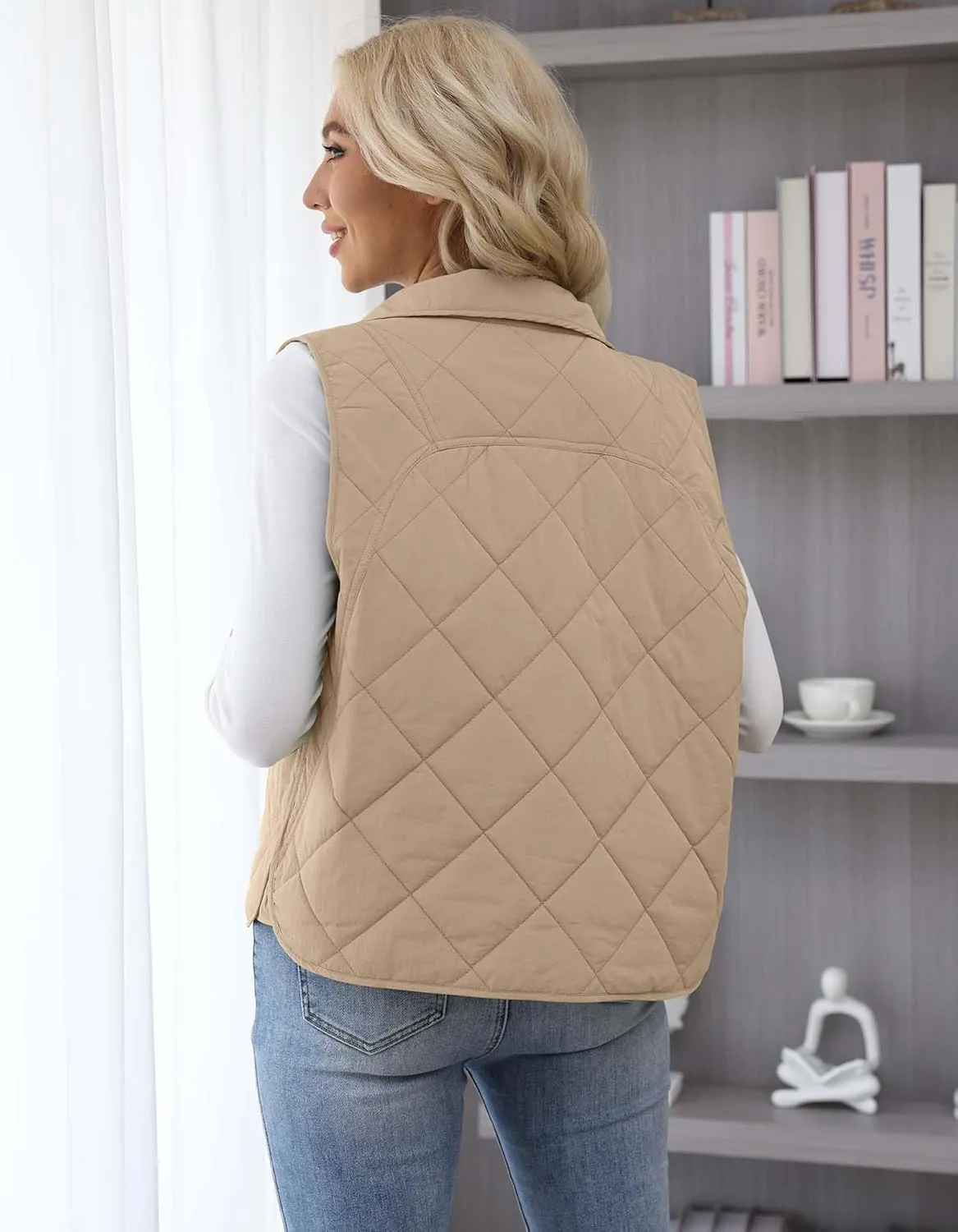Womens Quilted Vest Lightweight Sleevesless Stand Collar Button Down Padded Gilet Fall Outerwear Vests with Pockets